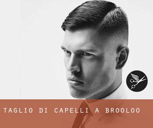 Taglio di capelli a Brooloo