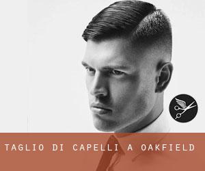 Taglio di capelli a Oakfield